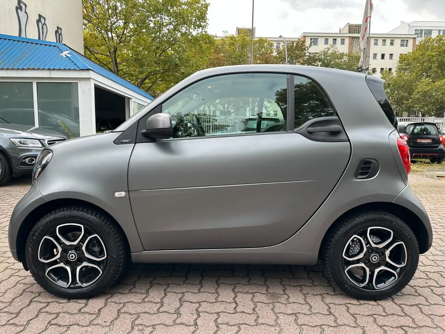 smart forTwo fortwo TWIN prime*PANO*LEDER*AUDIO*SHZ Grau - 2