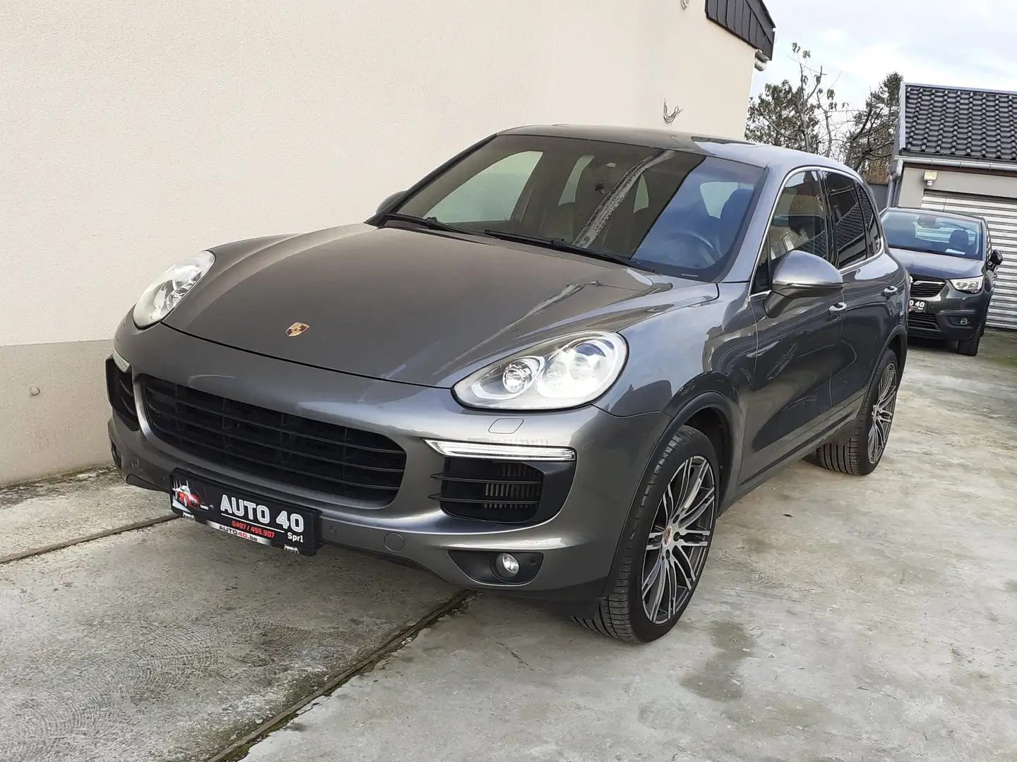 Porsche Cayenne Pack GTS - Toit Pano - Extra Ful -Euro6b -211Cv Grijs - 1