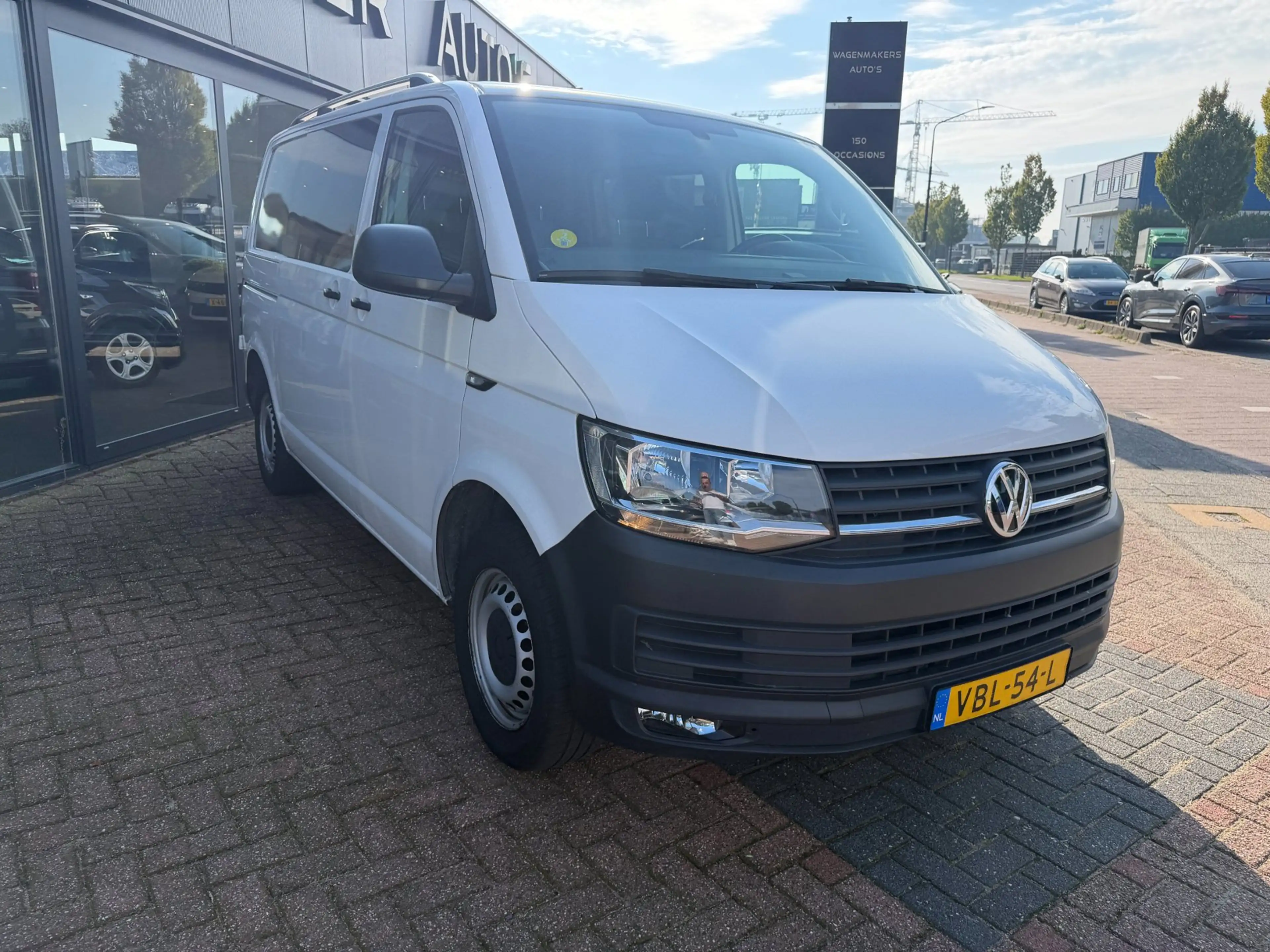 Volkswagen Transporter 2.0 TDI L1H2 Highline AIrco|Cruise|Carplay — photo 6