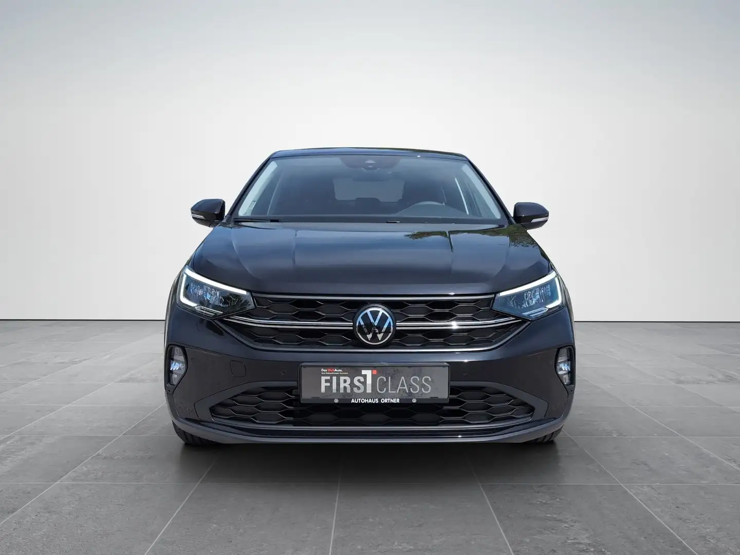 Volkswagen Taigo 4Me TSI Schwarz - 2