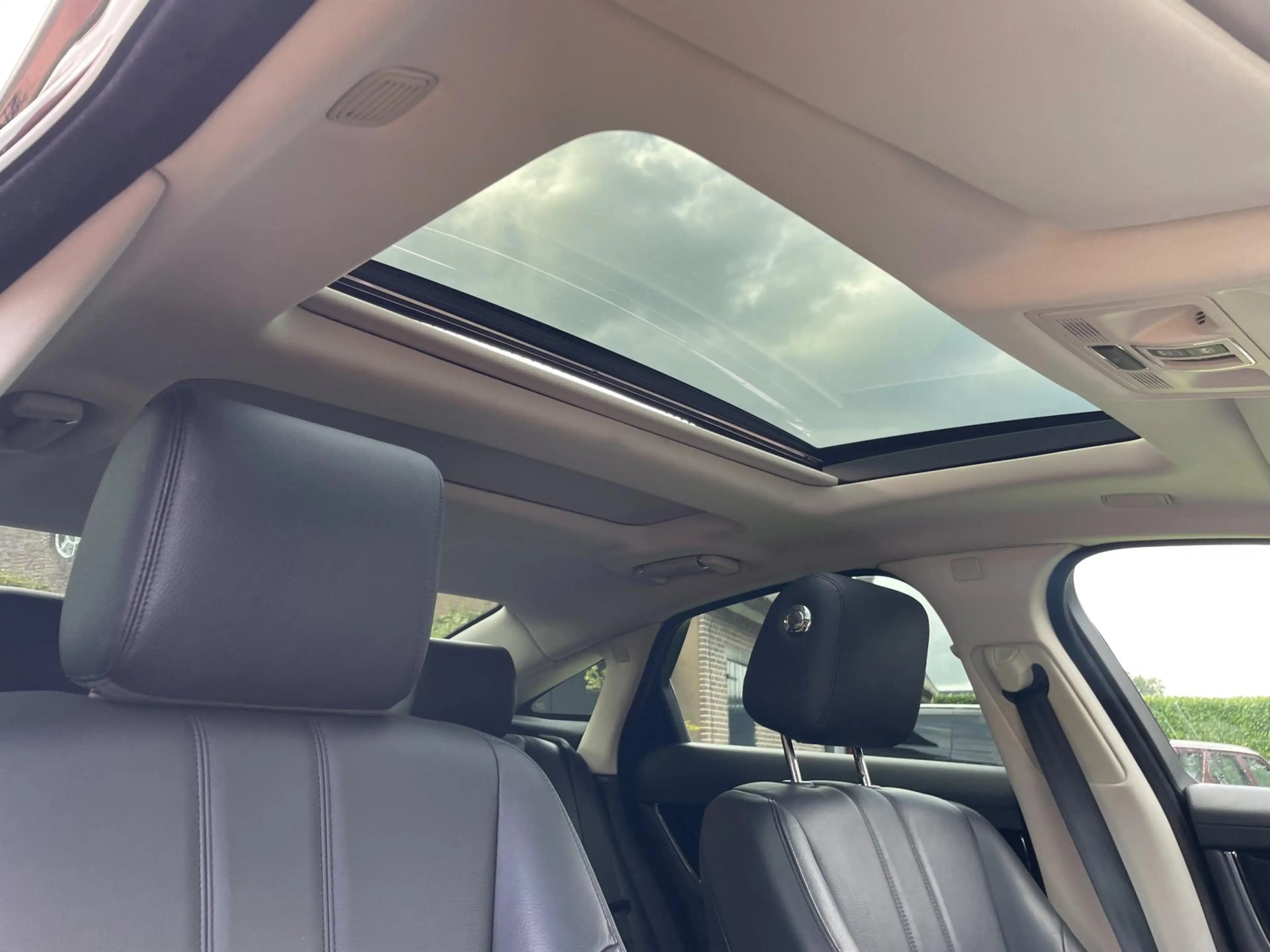 Jaguar XJ 2.0 Luxury-PANO-CAMERA-NL AUTO-BLACK OPTIEK-20"- — photo 10