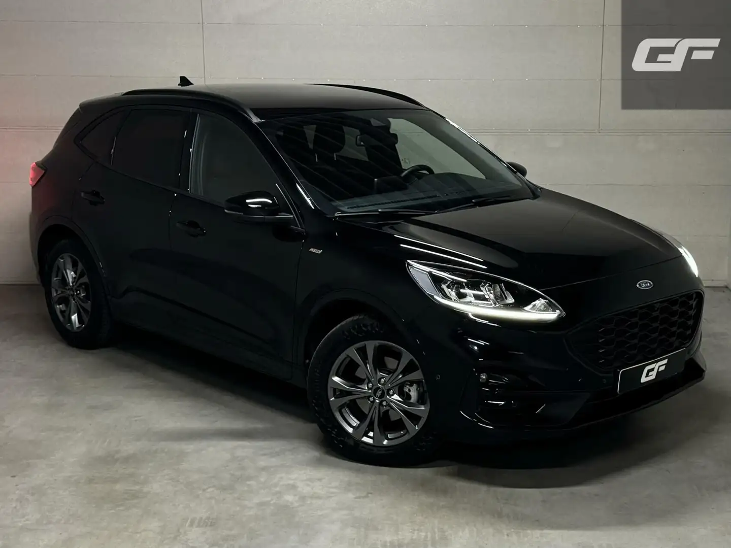 Ford Kuga 1.5 EcoBoost ST-Line Virtual CarPlay Winterpakket Zwart - 2
