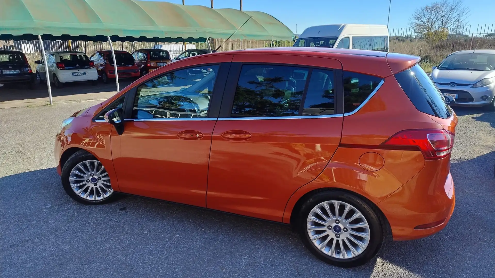 Ford B-Max B-Max 1.0 ecoboost Titanium 100cv Oranje - 2