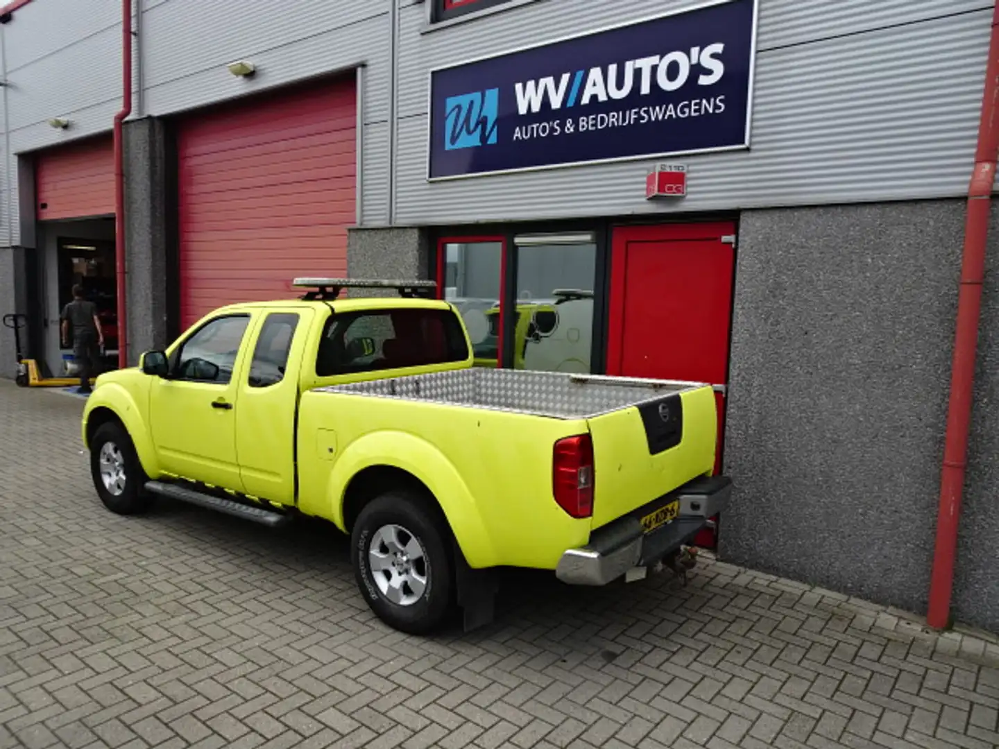 Nissan Navara 2.5 dCi XE Double Cab airco marge !!!!!!!!!!! Geel - 2