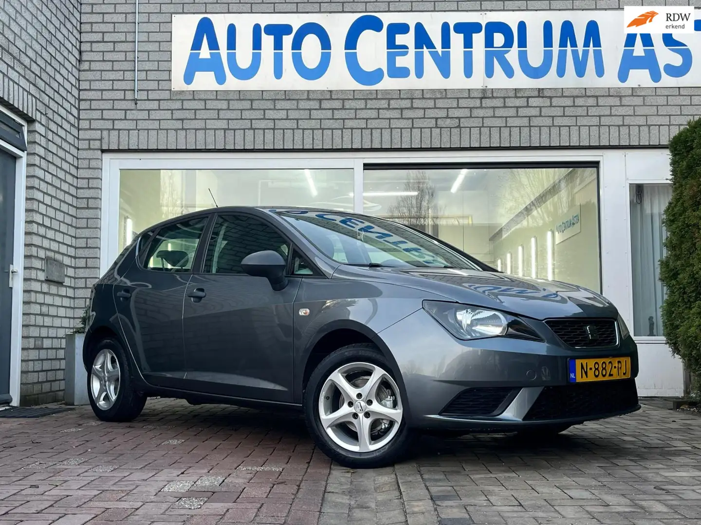 SEAT Ibiza 1.4 Style Prachtige auto Grijs - 1