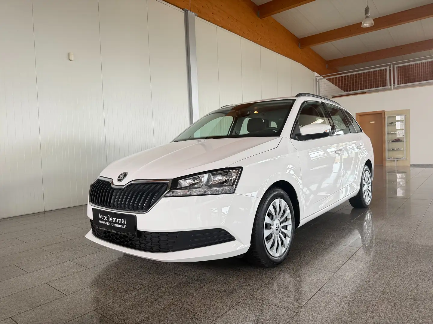 Skoda Fabia Active TSI Weiß - 2