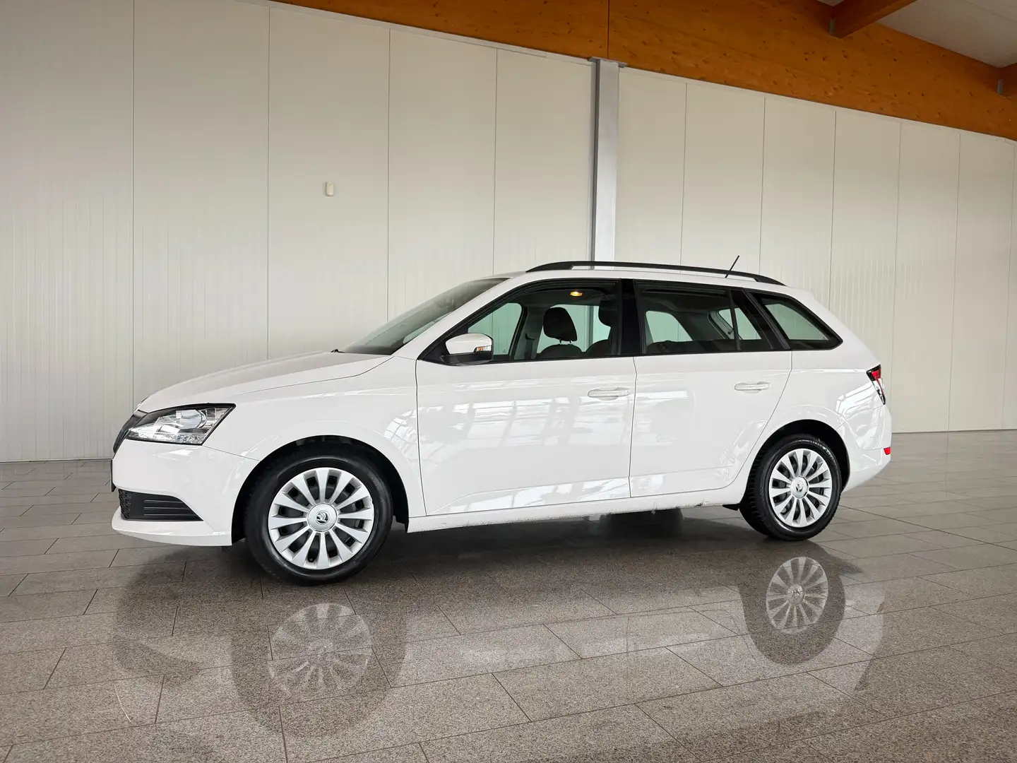 Skoda Fabia Active TSI Weiß - 1