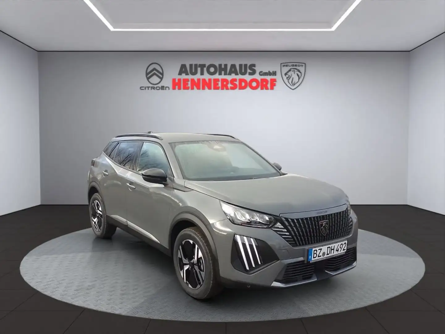 Peugeot 2008 PureTech 130 EAT8 Allure (U) Gris - 2