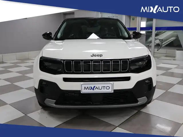 Jeep Avenger view 2