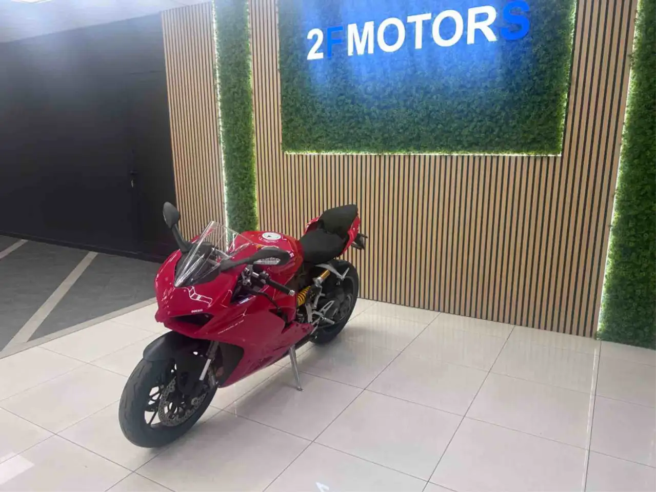 Ducati Panigale V2