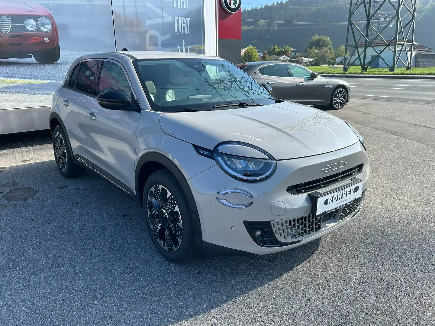 Fiat 600 Hybrid La Prima 110 PS Beige - 1