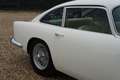 Aston Martin DB DB4 Series 3 Fully restored by Aston Martin Works Blanc - thumbnail 21