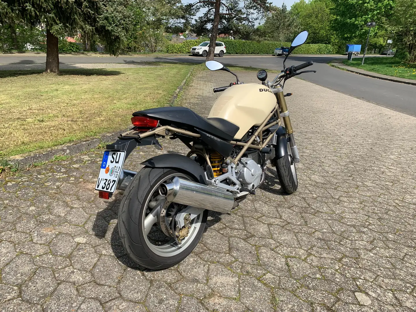 Ducati Monster 750 Beige - 1