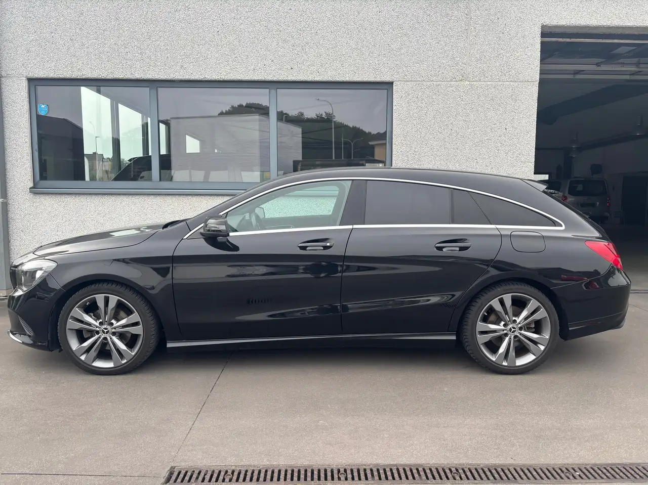 Mercedes-Benz CLA 180