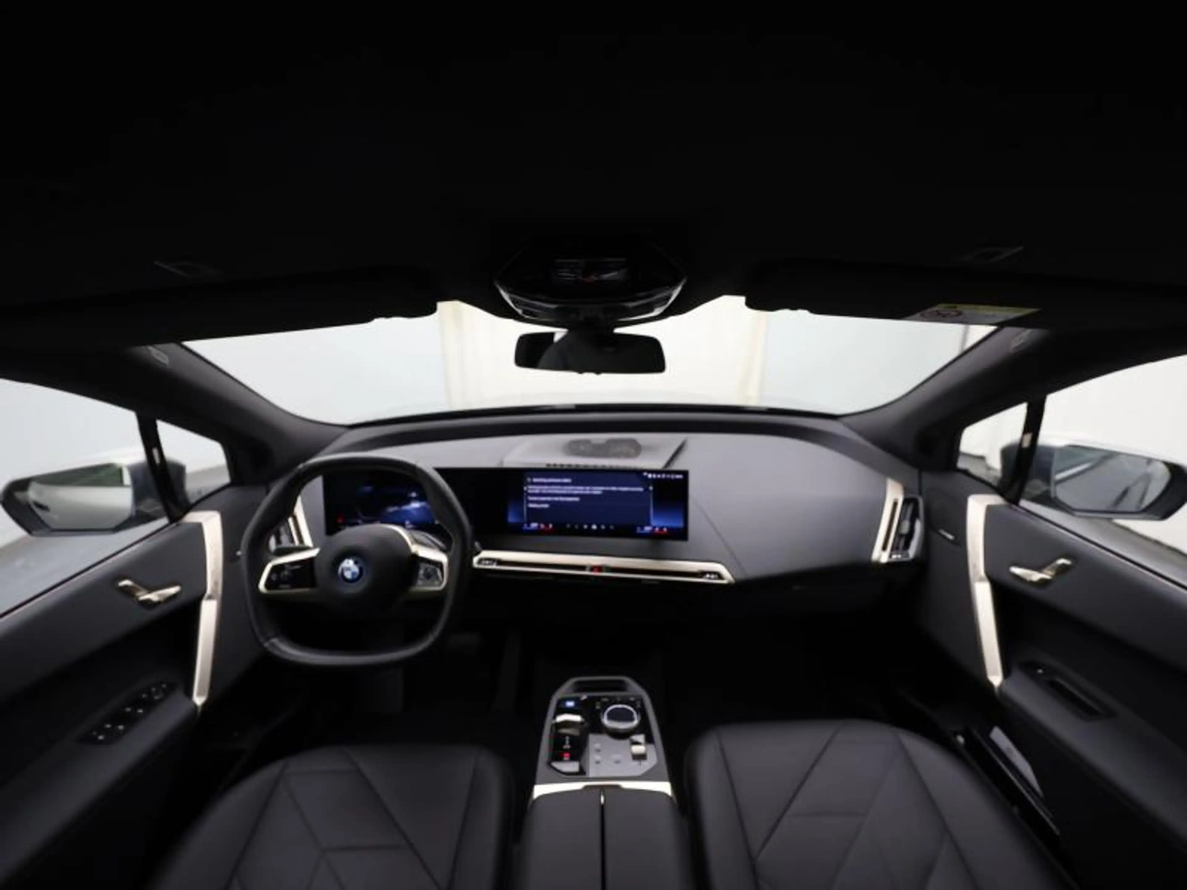 BMW iX SPORTPACK - ACC - HARMAN-KARDON — photo 7