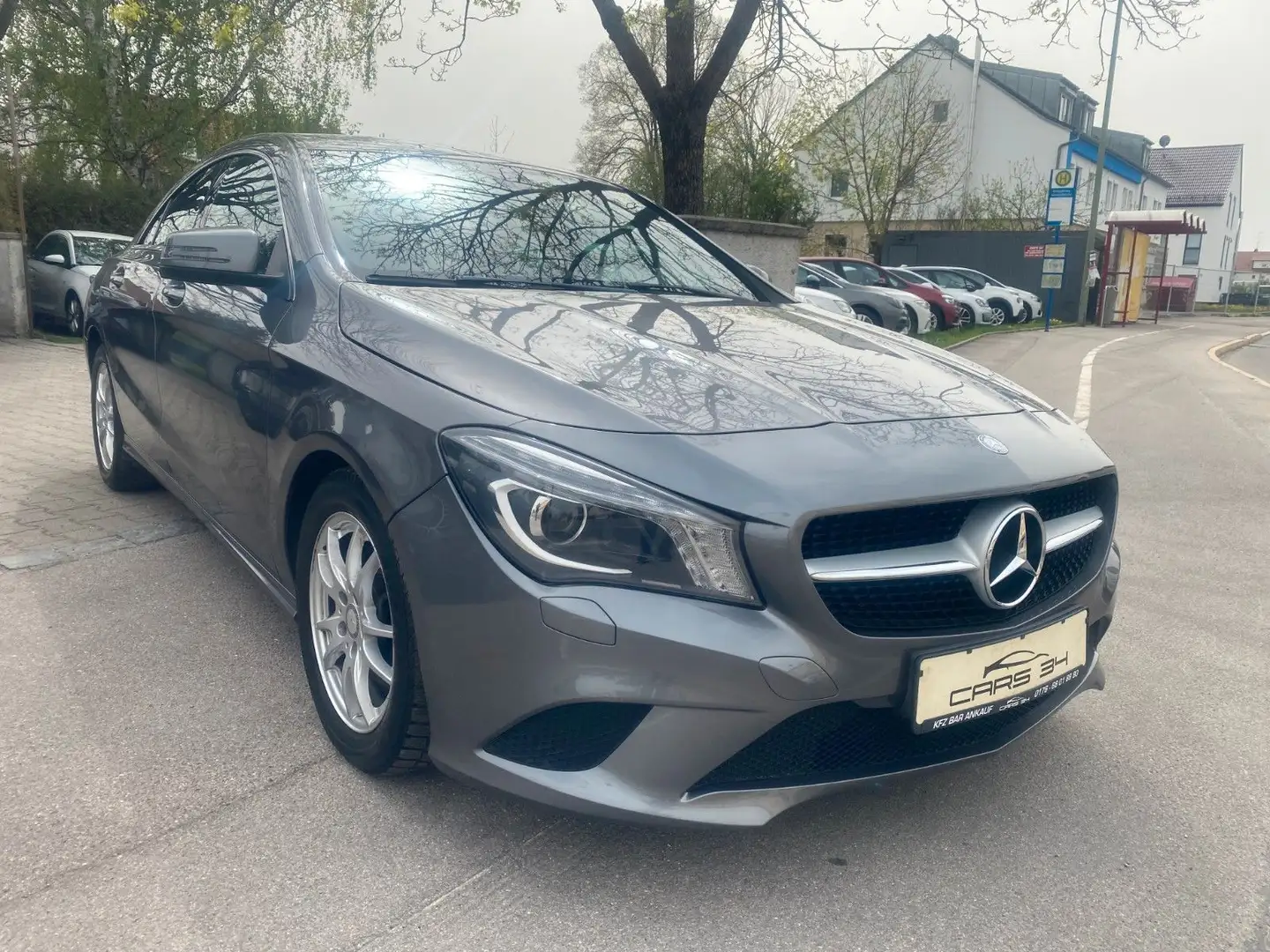 Mercedes-Benz CLA 180 CLA -Klasse Urban *NAVI*TEILLEDER*SHZ* Сірий - 2