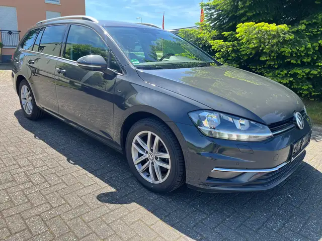 Volkswagen Golf main image