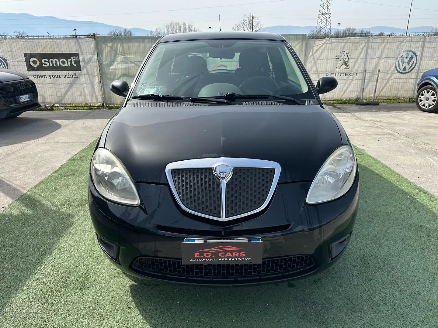 Lancia Ypsilon 1.3MJT*16V*ORO BIANCO*90CV*NEOPATENTATI* Schwarz - 2
