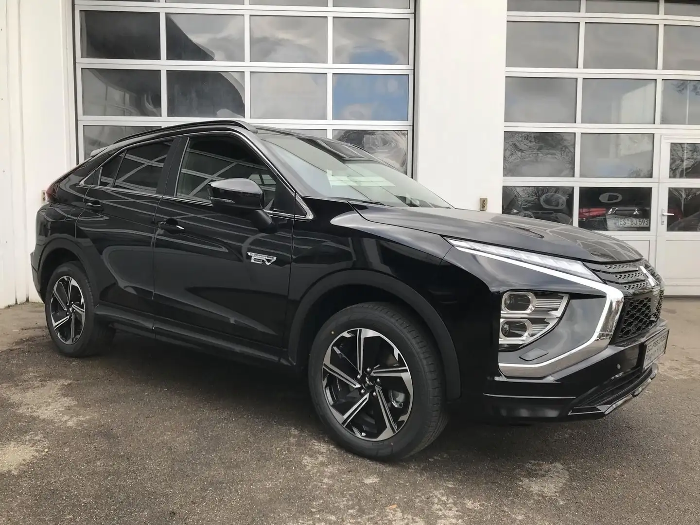 Mitsubishi Eclipse Cross 2.4 PLUG-IN HYBRID 4WD Select Noir - 2