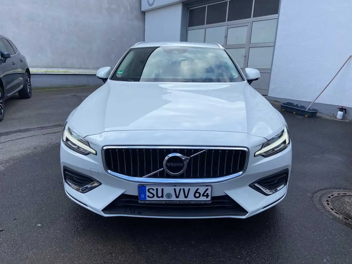 Volvo V60 T4 Inscription, BLIS, Rückfahrkamera, Memory Weiß - 2