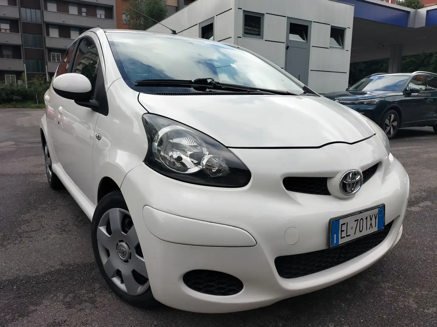 Toyota Aygo AUTOMATICO Or - 1
