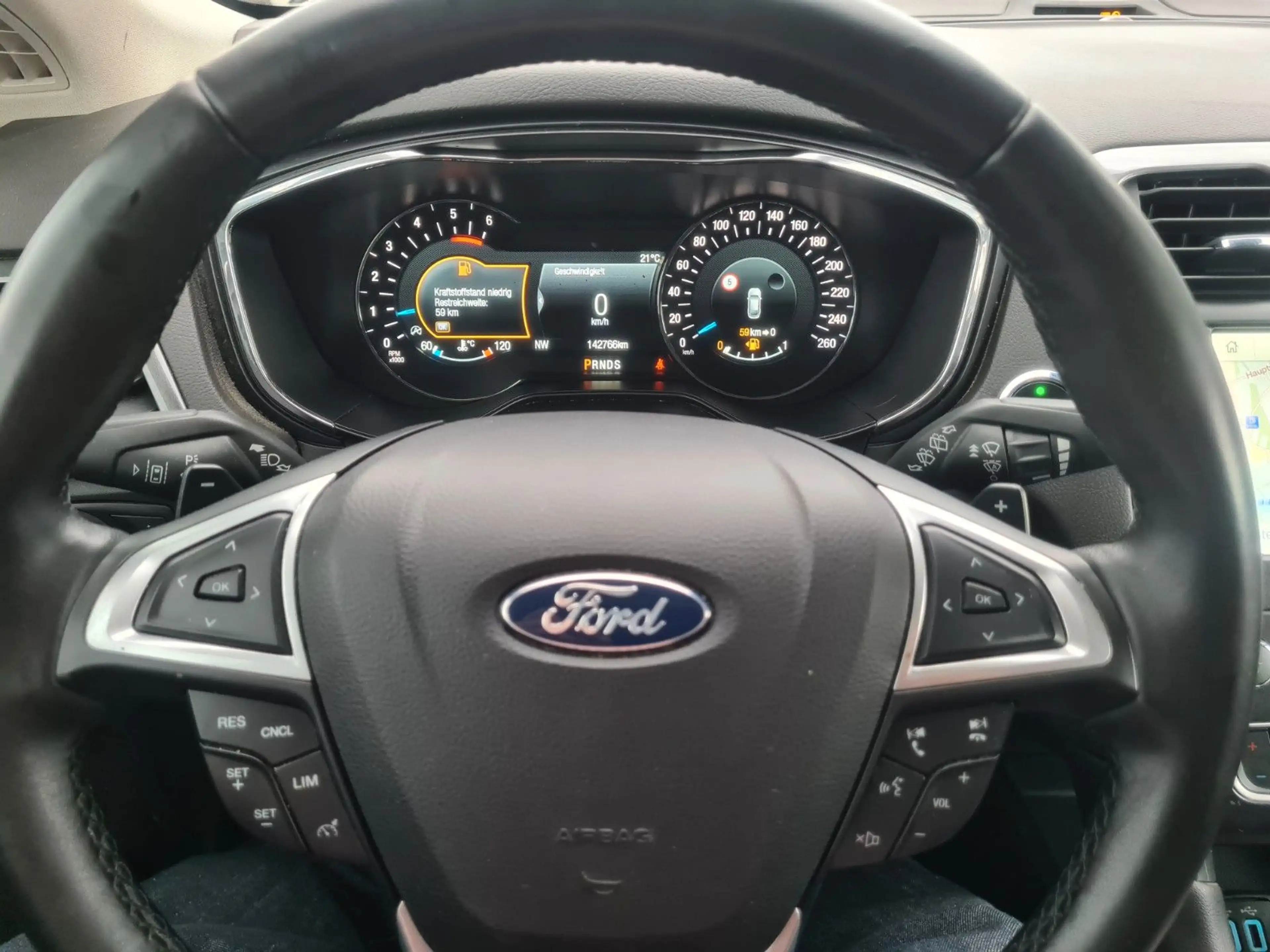 Ford Mondeo Turnier 2.0 EcoBlue Titanium Automatik — photo 9