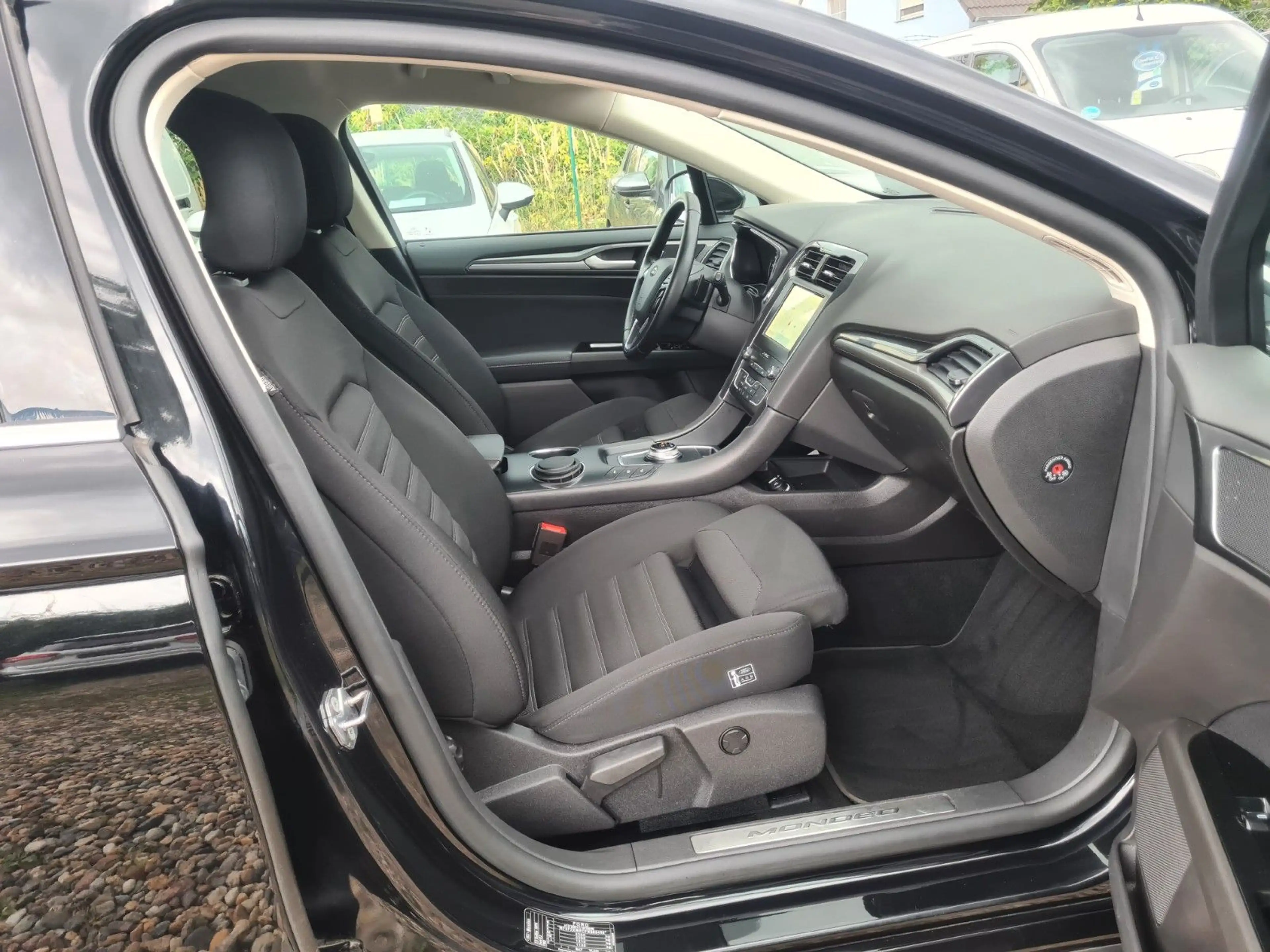Ford Mondeo Turnier 2.0 EcoBlue Titanium Automatik — photo 4