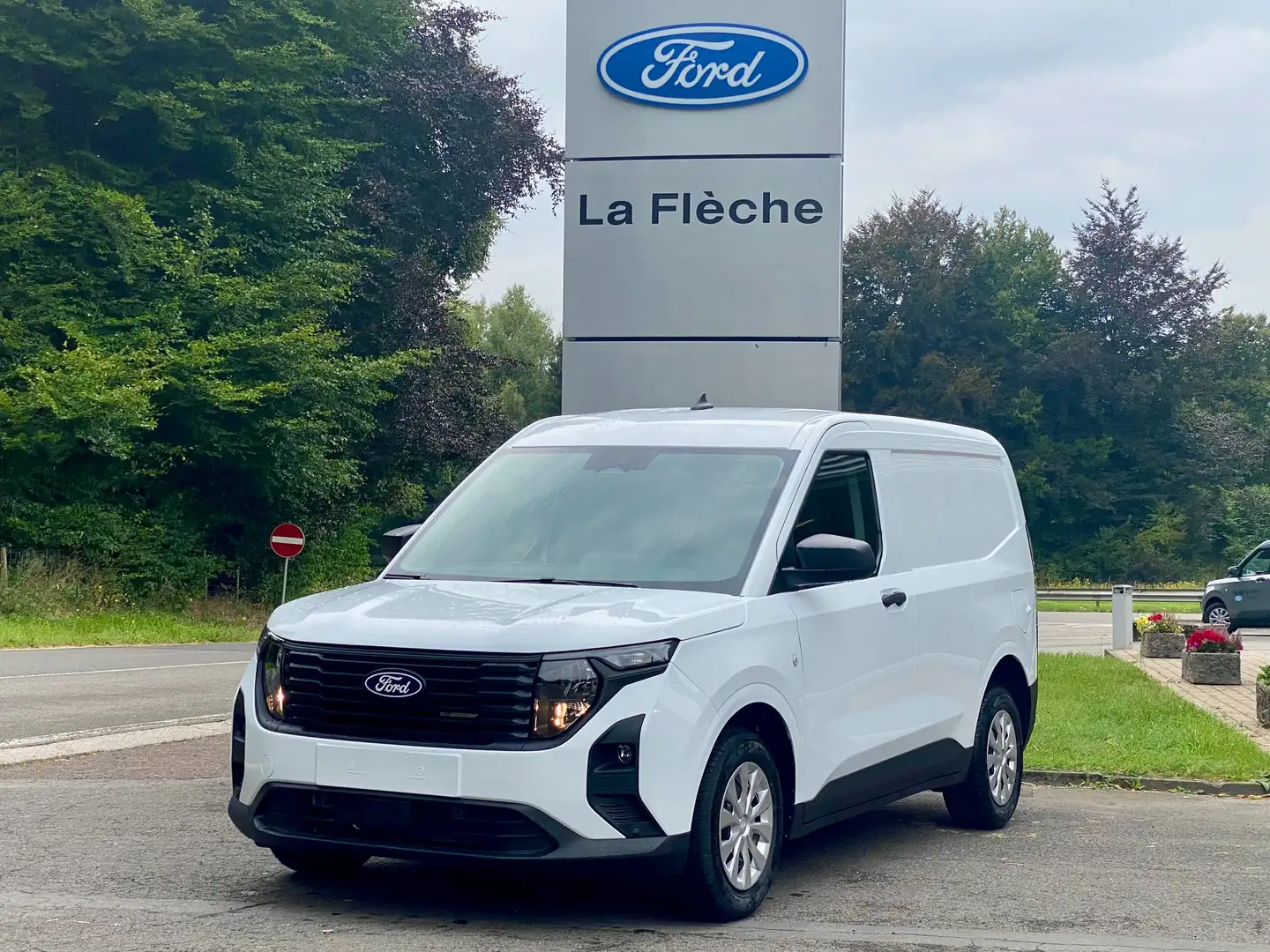 Ford Transit Courier Trend 1.5 TD 100CH M6 Wit - 2