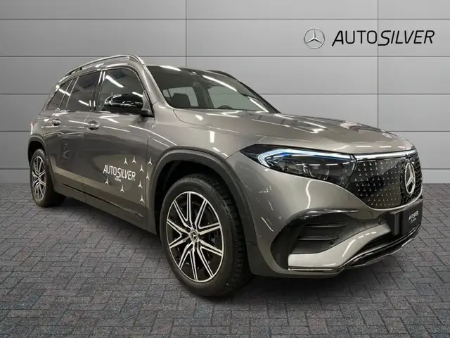 Mercedes-Benz EQB 300 300 4Matic AMG Line Advanced Plus