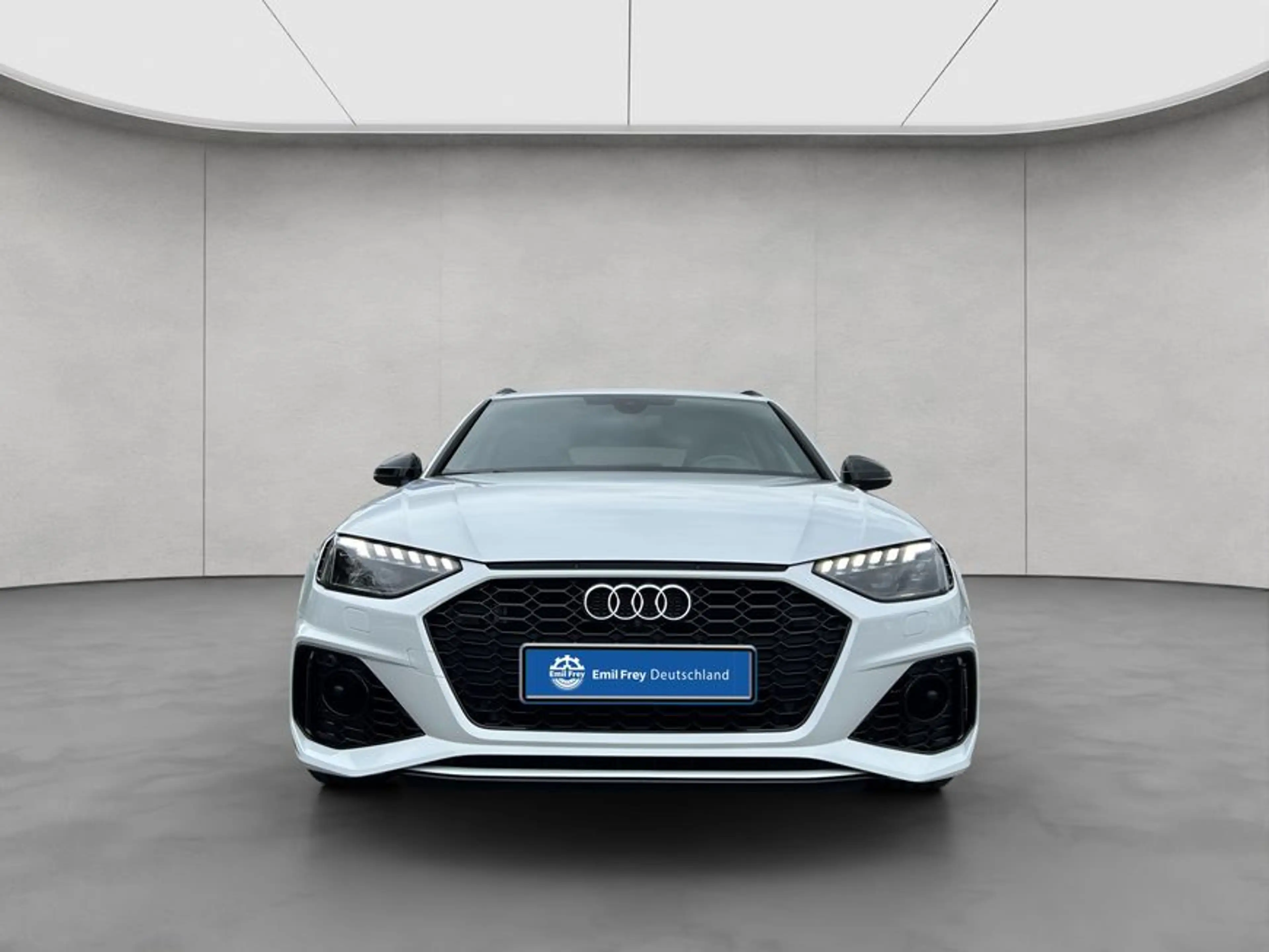Audi RS4 Avant quattro tiptronic — photo 9