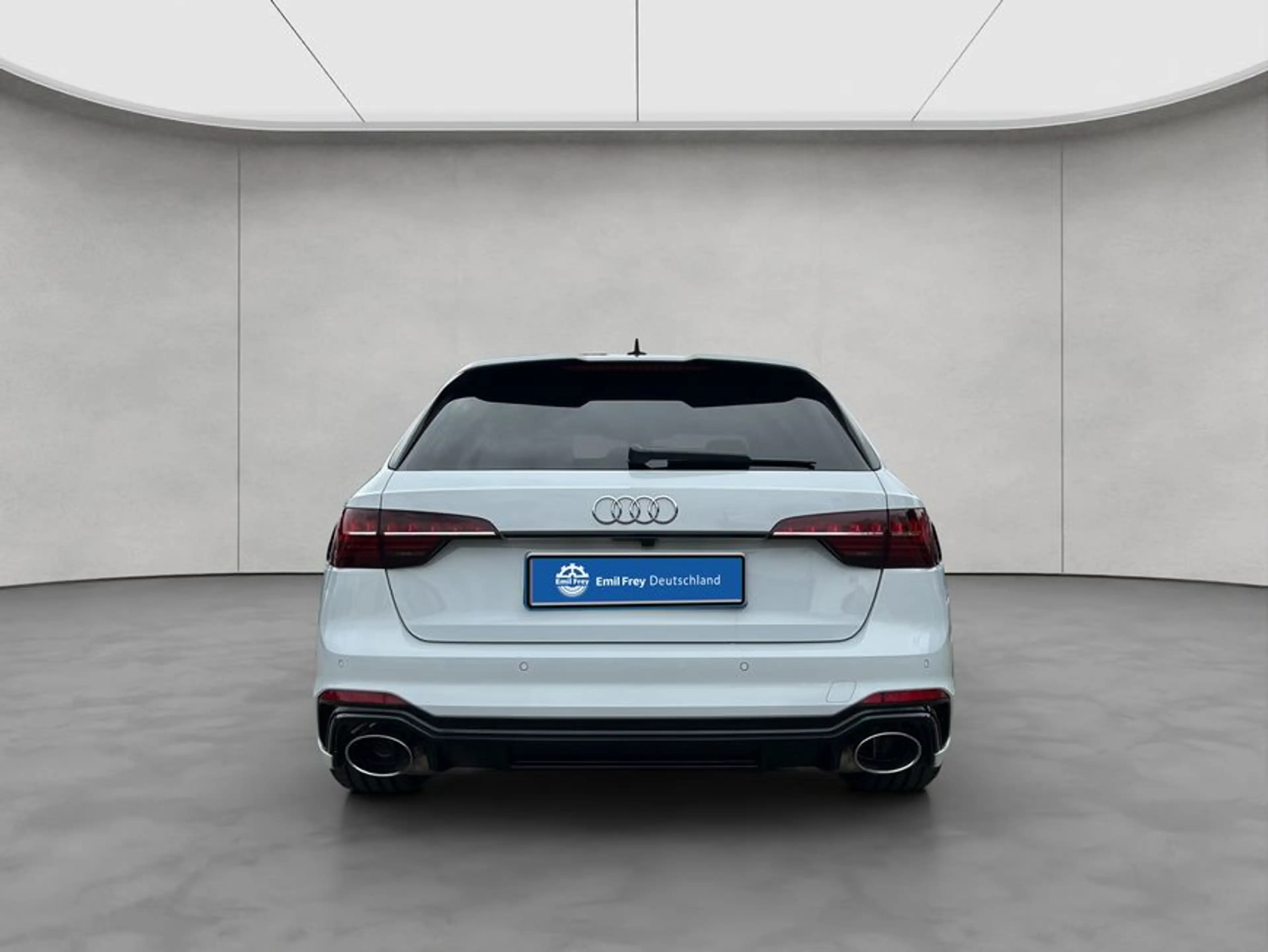 Audi RS4 Avant quattro tiptronic — photo 4
