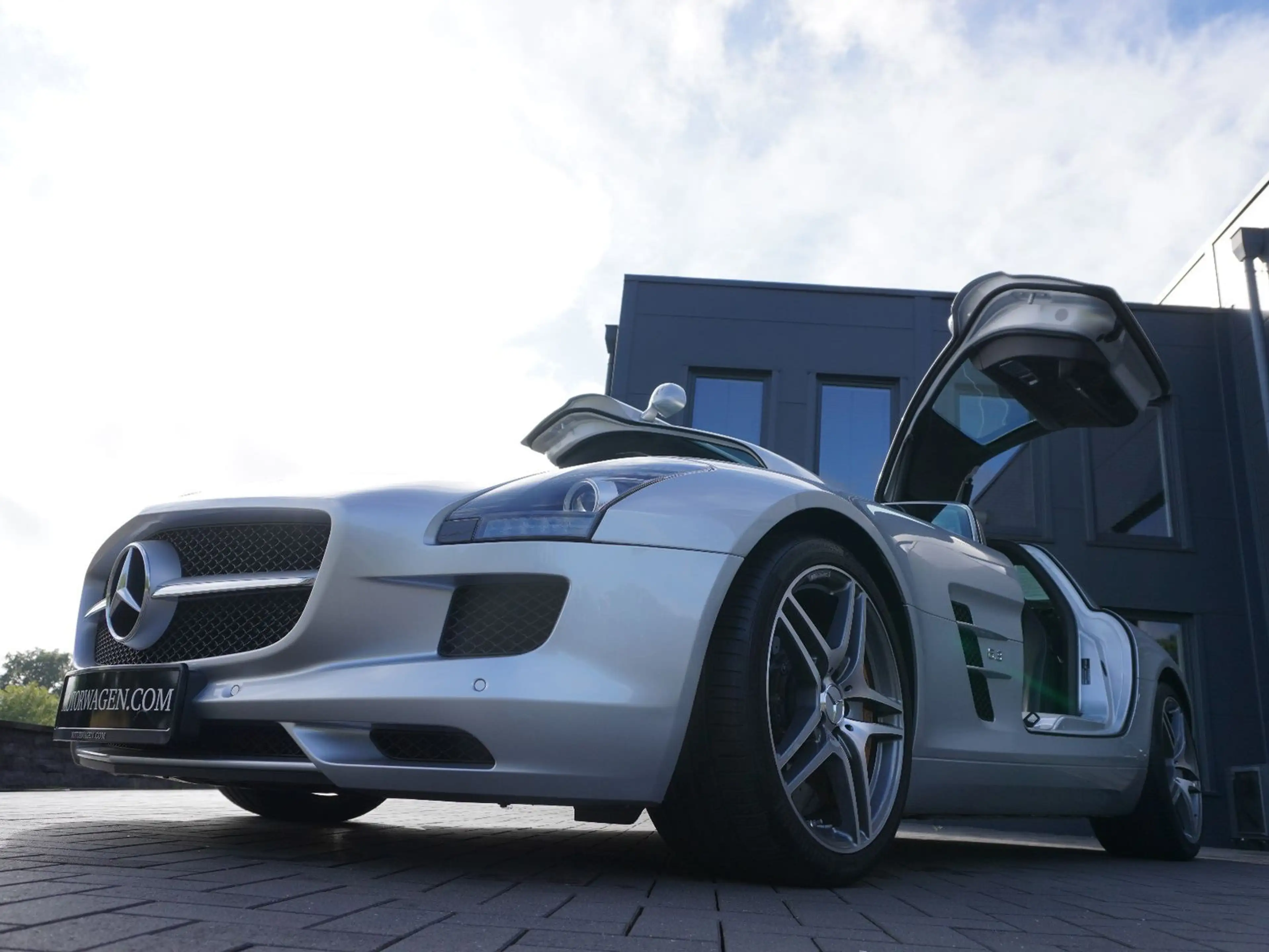 Mercedes-Benz SLS Deutsch,1.Hd.,Vollaust.,1370 KM !! — photo 14