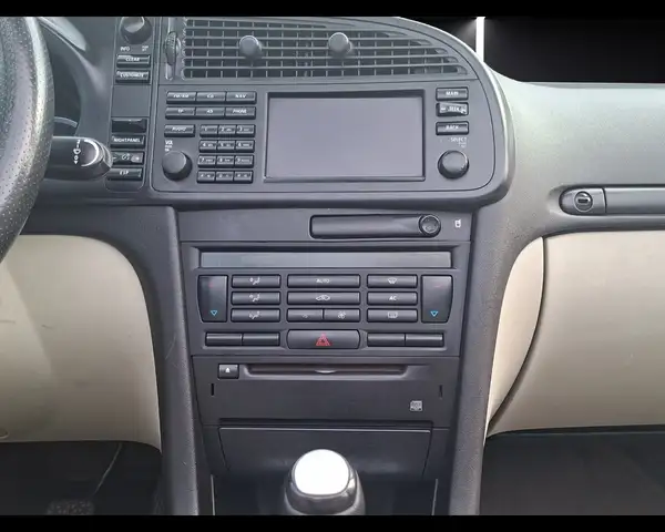 Saab 9-3 view 13