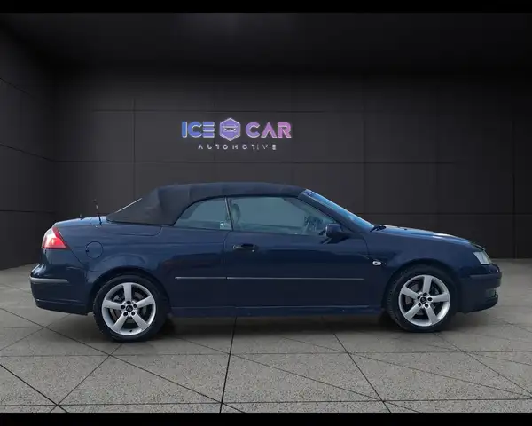 Saab 9-3 view 4