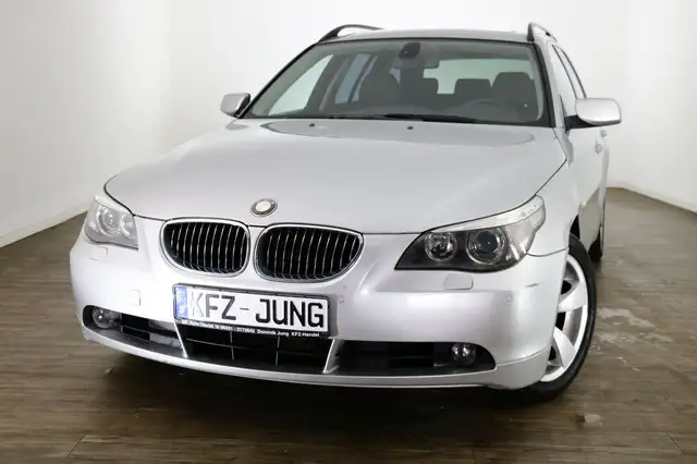 BMW 525 Touring*Automatik*Leder*Xenon*Pano*