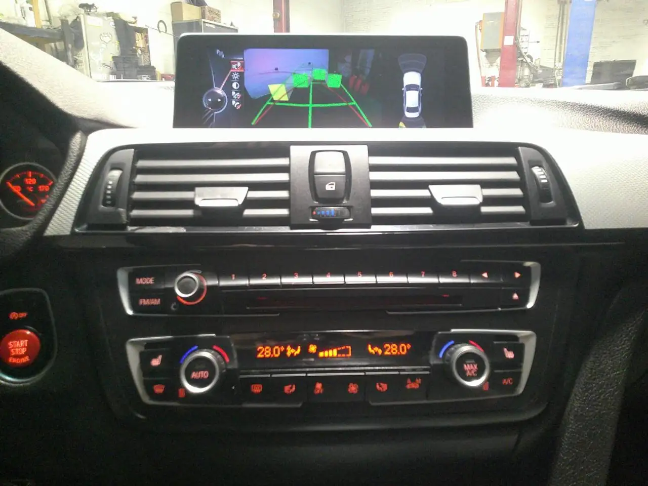 BMW 3 Series снимка BMW 3 Series