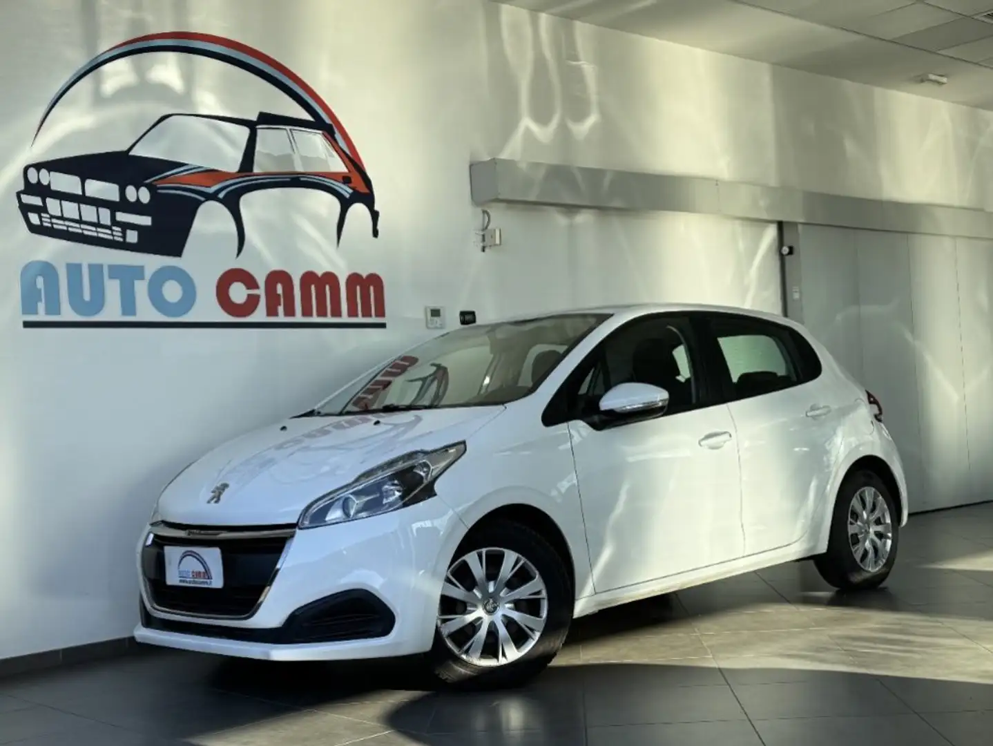 Peugeot 208 1.2 82cv 5 porte Active OK NEOPATENTATI Bianco - 1
