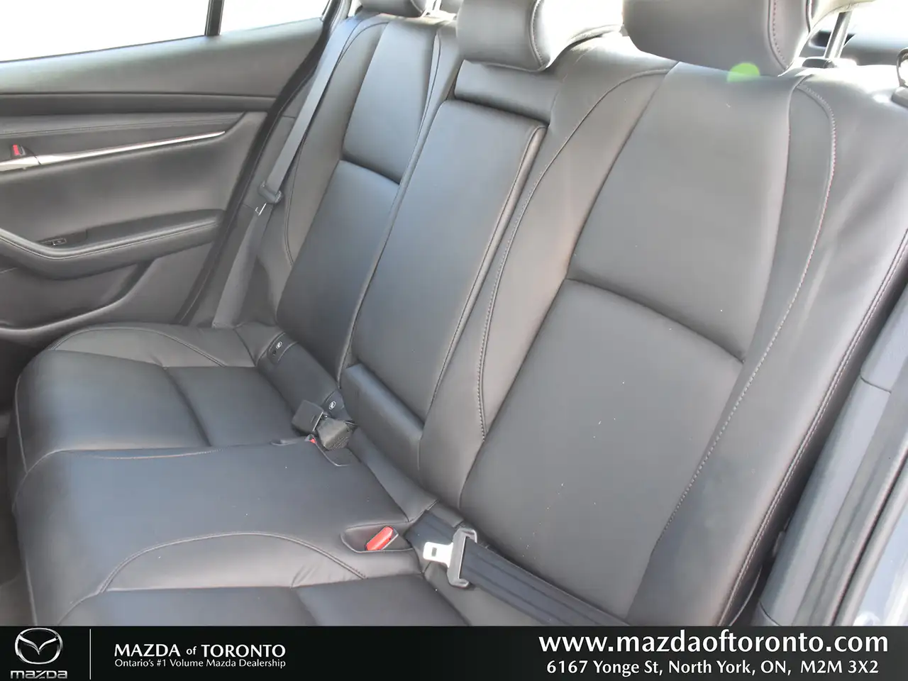 Mazda 3 снимка Mazda 3