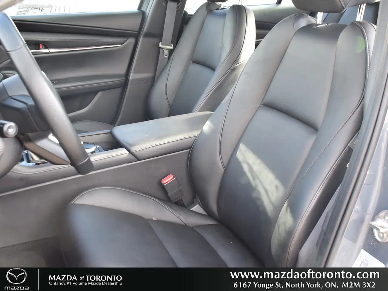 Mazda 3 снимка Mazda 3