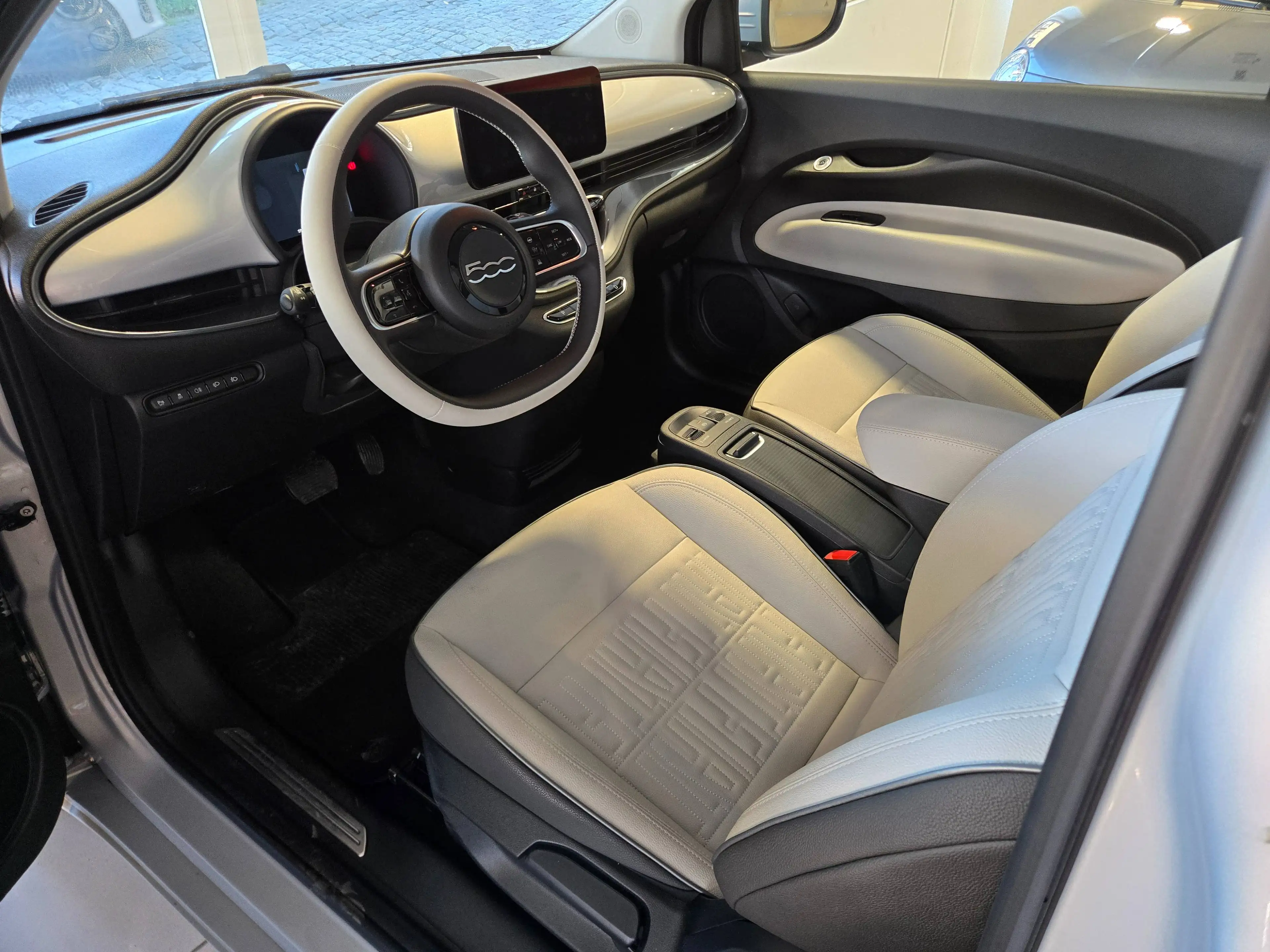 Fiat 500e LA PRIMA 42KW XXX GROSSE BATTERIE XXX — photo 14