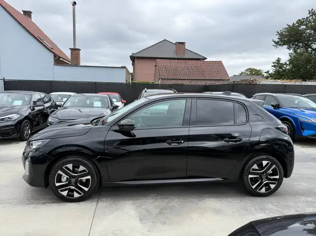 Peugeot 208 view 8