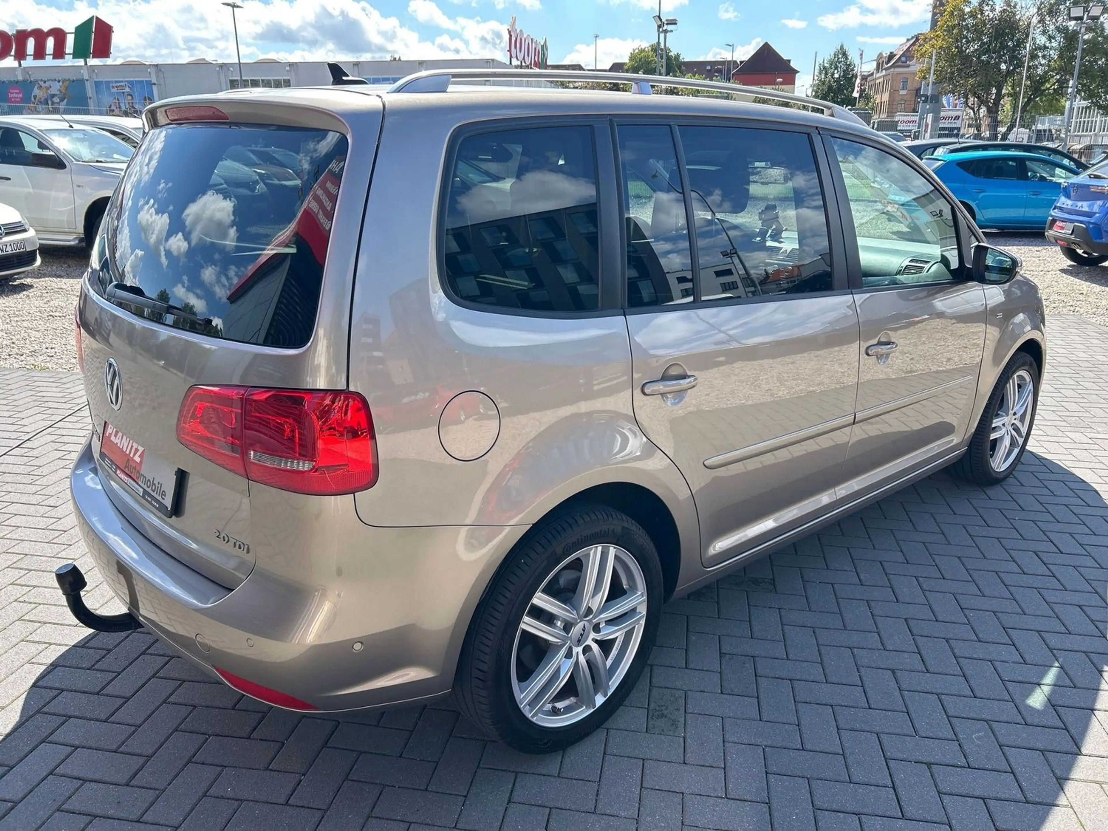 Volkswagen Touran Cup / Standheizung / Panoramadach — photo 6