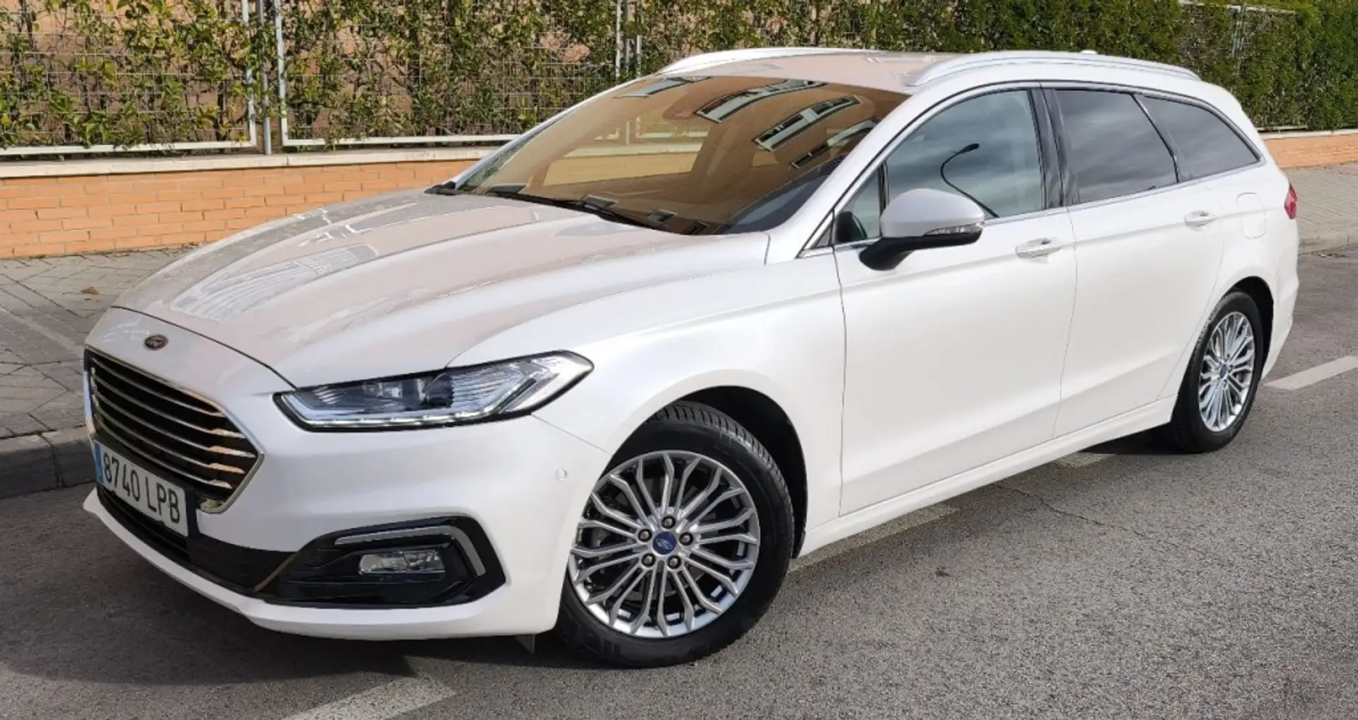 Ford Mondeo Sportbreak 2.0 HEV Titanium Blanco - 2