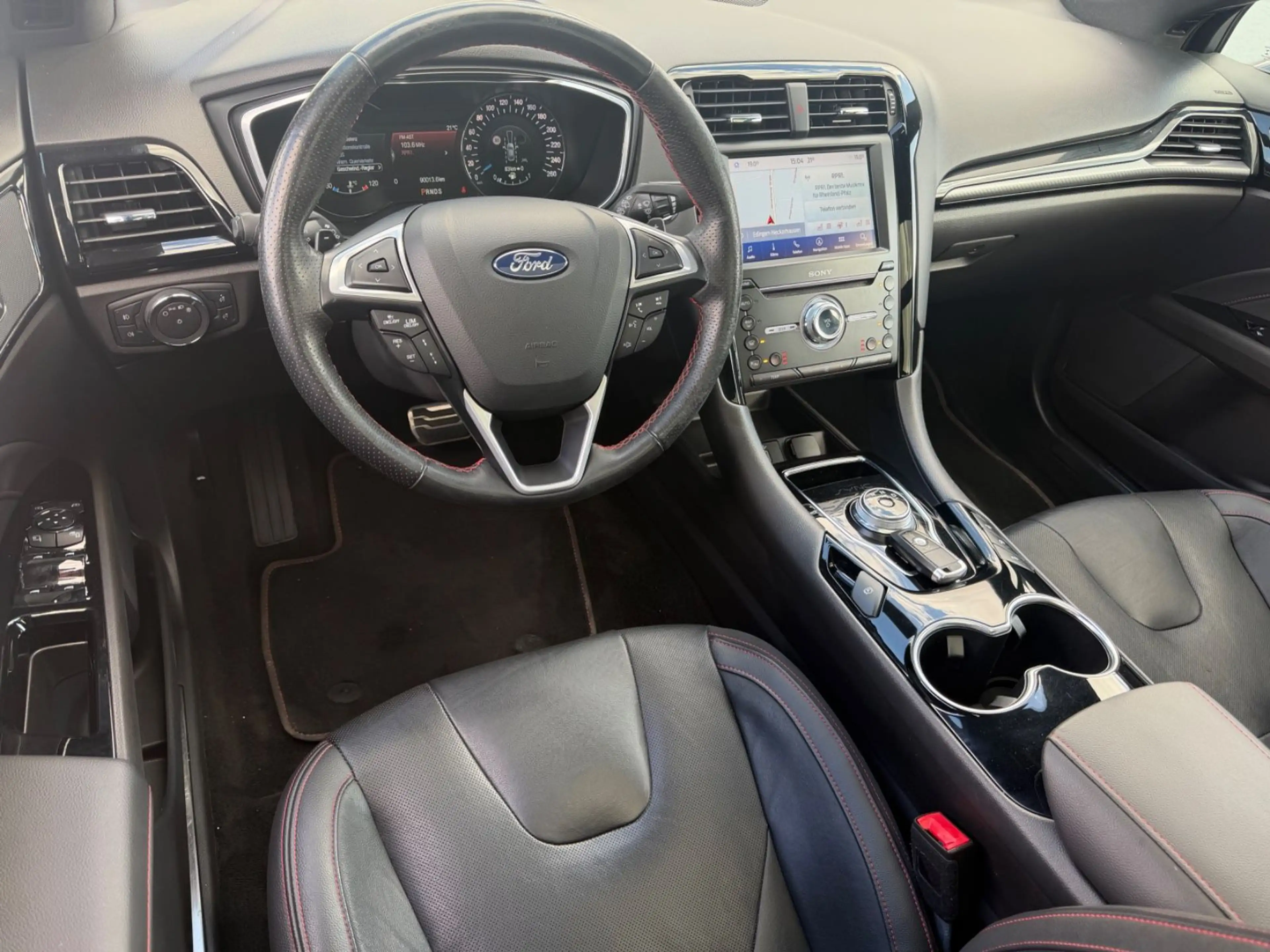 Ford Mondeo 2.0 TDCI ST-Line*PANO*AHK*ASSISTENTEN*RFK — photo 9