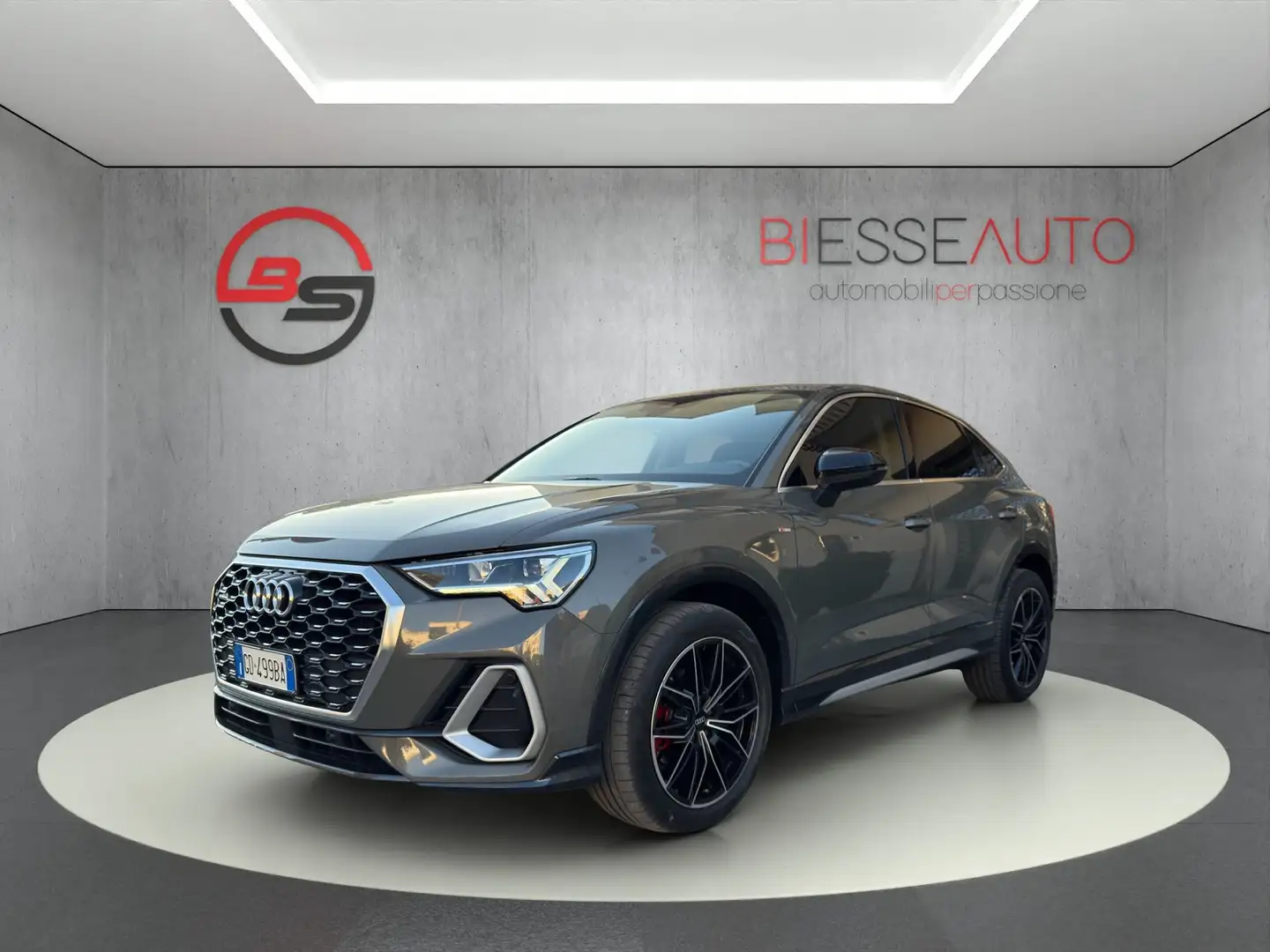 Audi Q3 Sportback 35 tdi S line edition quattro s-tronic Grigio - 1