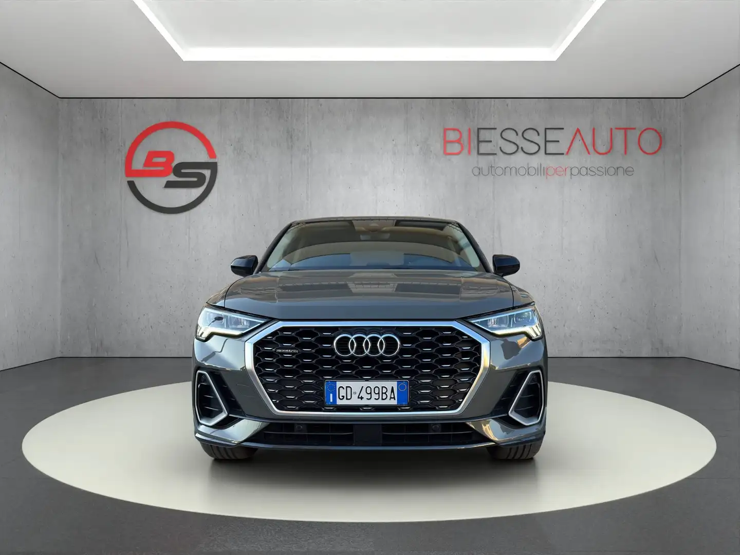 Audi Q3 Sportback 35 tdi S line edition quattro s-tronic Grigio - 2