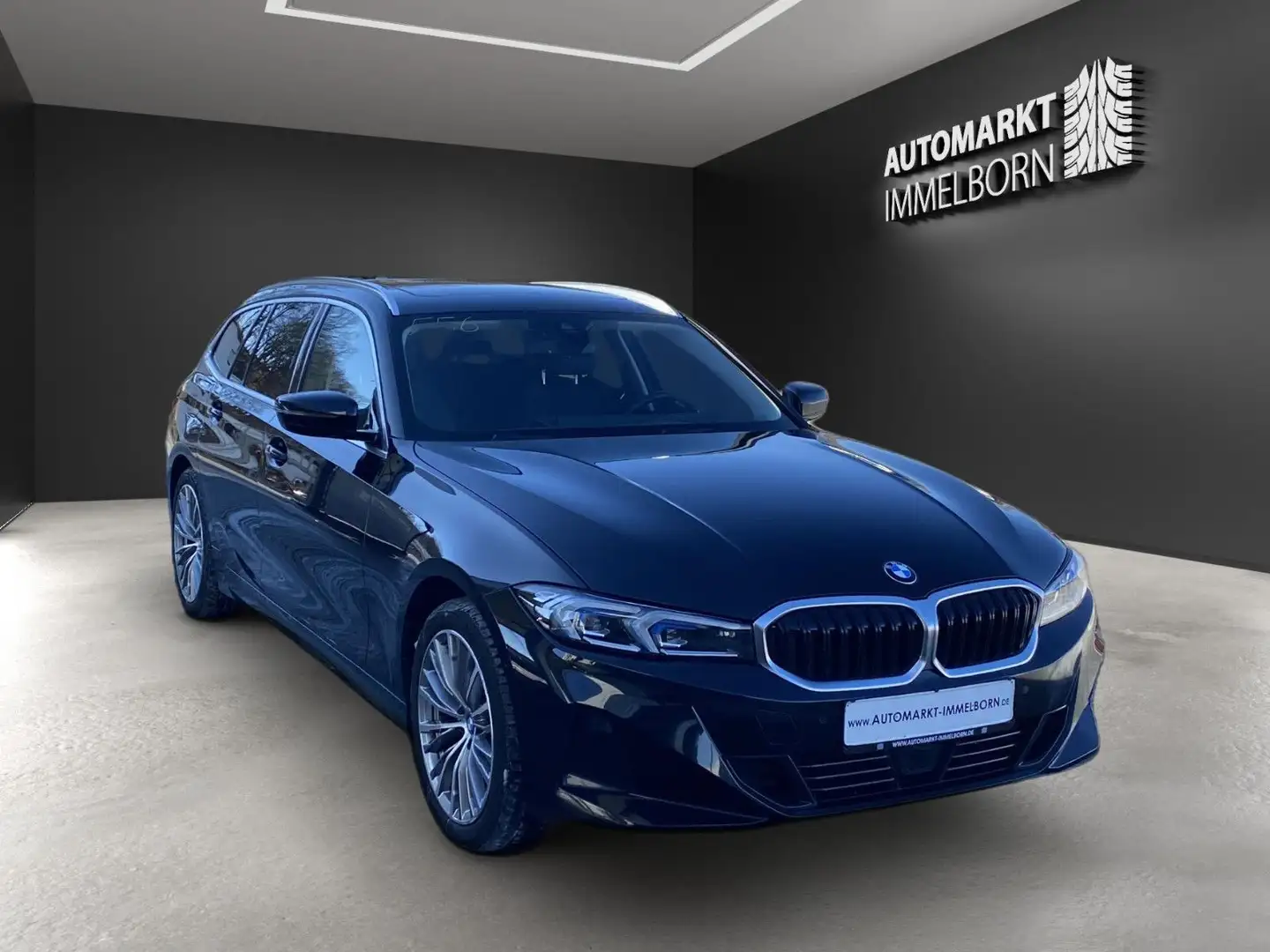 BMW 320 d xD Sthzg*AHK*Pano*Kamera*Innovation*LED Schwarz - 2