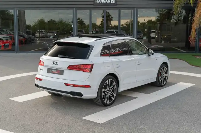 Audi SQ5 view 6