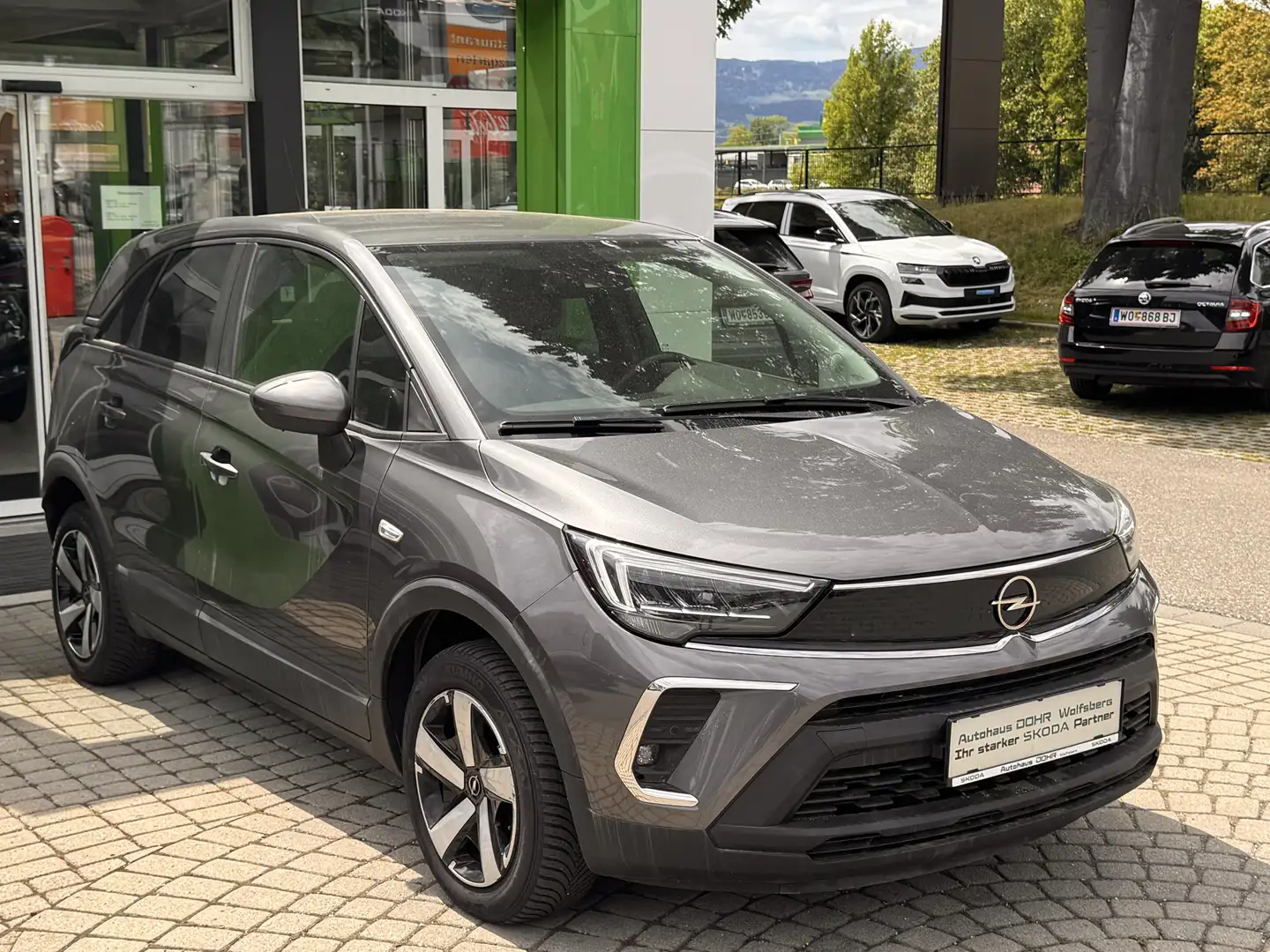 Opel Crossland X Business Edition Grau - 2