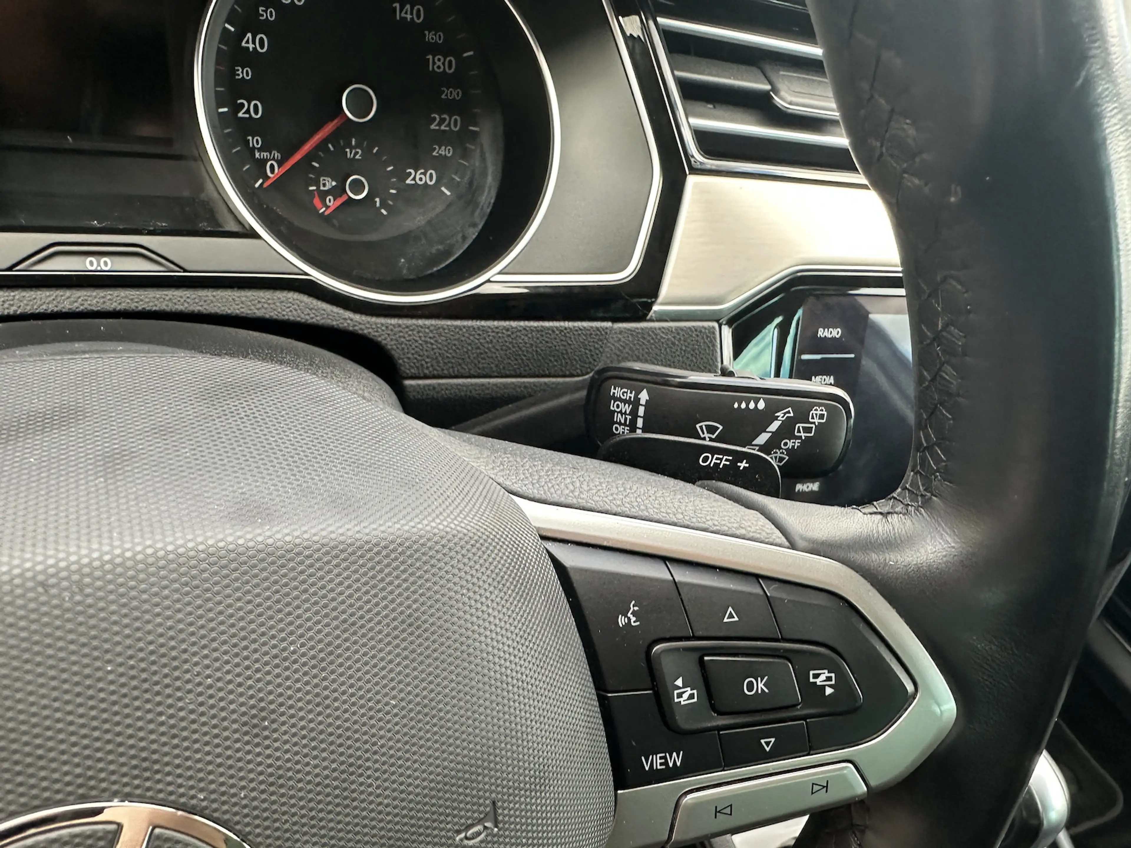 Volkswagen Passat Variant Elegance AHK Headup Ergo Aktiv Sitz — photo 12
